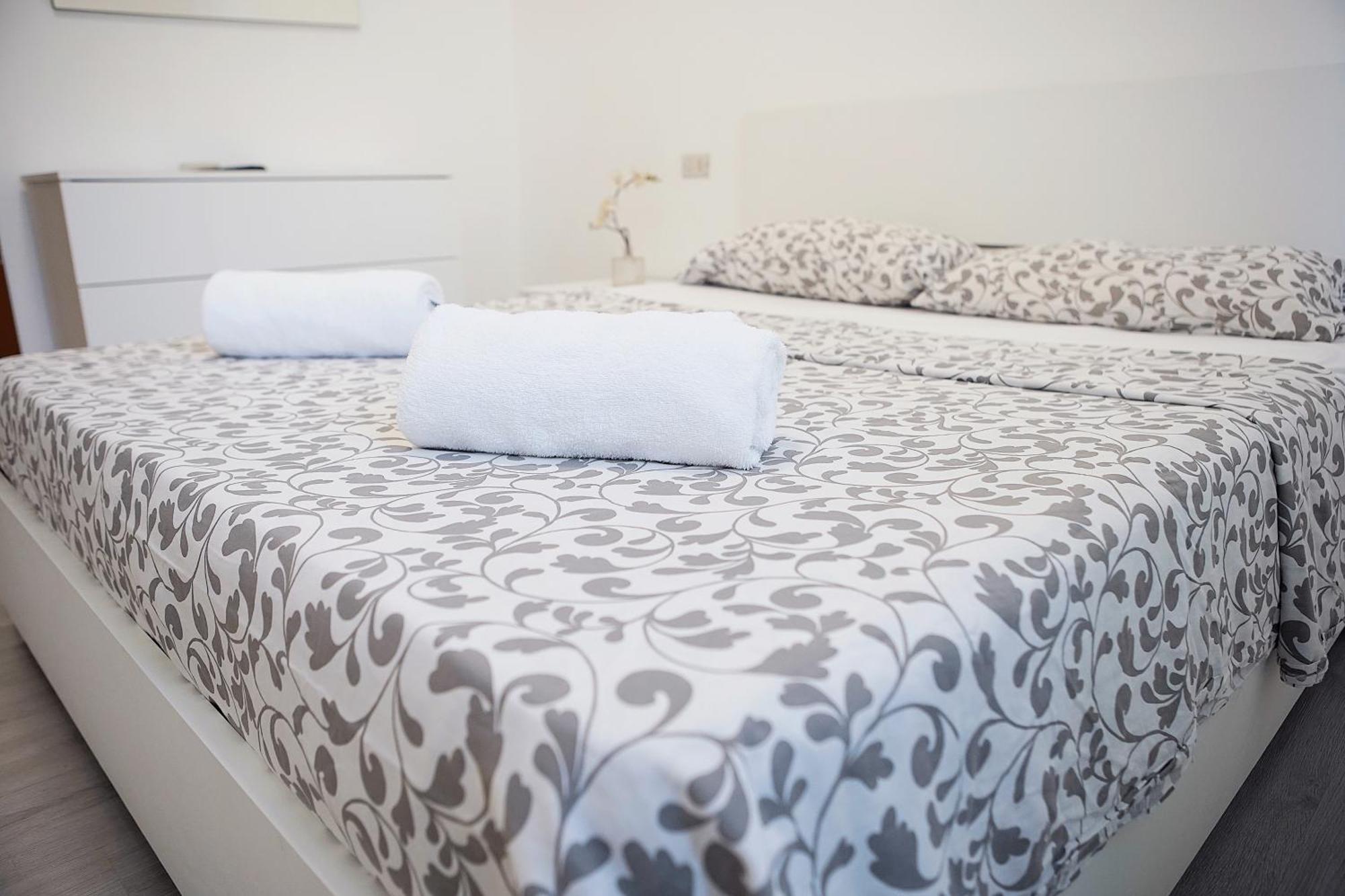 Toma Apartment Trilocale Moderno Per Max 6 Persone Milano Eksteriør billede